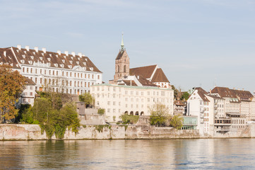 Naklejka premium Basel, Stadt, Altstadt, Rhein, Fluss, Rheinsprung, Martinskirche, Altstadthäuser, Rheinbrücke, Grossbasel, Frühling, Schweiz