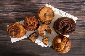 Mix of Portuguese folar cakes