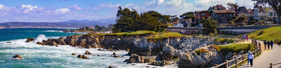 Fotobehang Pacific Grove, California - USA  February 20, 2018  Located between Monterey and Pebble Beach, visitors and residents to Pacific Grove enjoy  stunning sea views, Lover's Point Park, Otter's Cove, 500  © bullsiphoto
