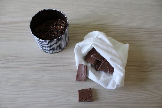 Tea and chocolate in bulk