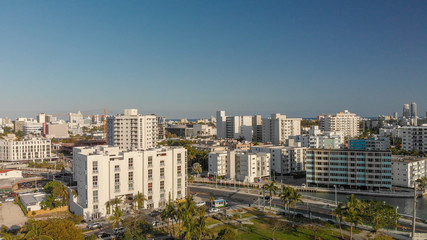 Fototapeta na wymiar Aerial view of Miami Beach and Venetian Way at sunset