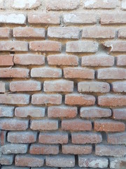 Pared con ladrillos separados