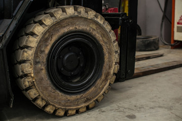 Wheel hub the forklift