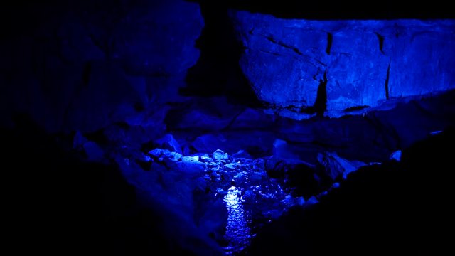 Video clip of Ruby Falls cave in Tennessee
