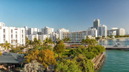 Fototapeta premium Aerial view of Miami Beach and Venetian Way at sunset