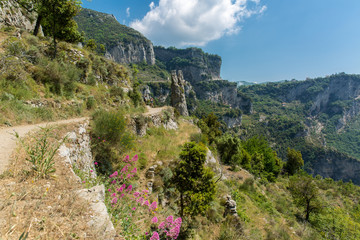 Fototapeta na wymiar The beautiful hike of Amalfi coast, Italy.