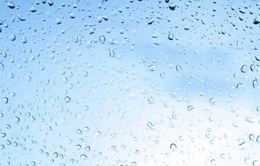 Obraz premium rain drop on glass