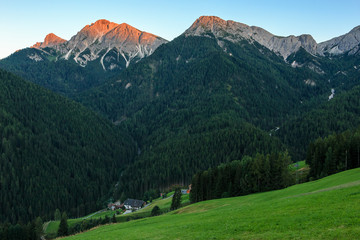 Schöner Blick über Olang in Südtirol ins Antholzer Tal_003