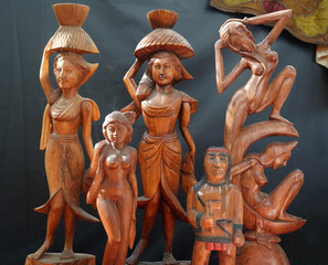Handicrafts wooden figurines of human