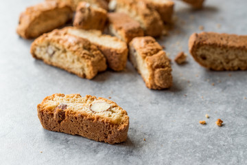 Biscotti / Cantuccini Cookie Biscuits with Almonds / Shortbread.