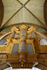 orgue d'église (vue rapprochée)