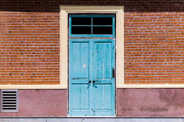 blue_door_brick_wall_01