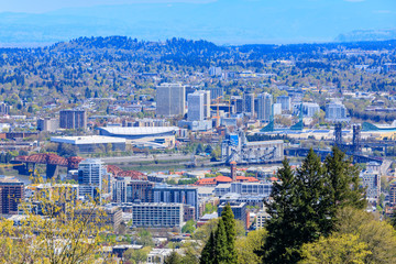 Obraz premium Portland cityscape from Pittock mansion, Oregon, USA