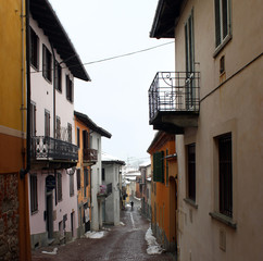 Fototapeta na wymiar view of the city La Morra