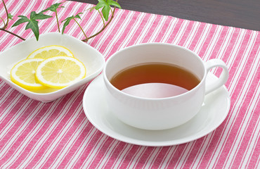 紅茶とレモン