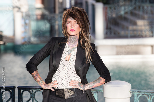 Beautiful Tattooed Woman With Dreadlocks Stockfotos Und