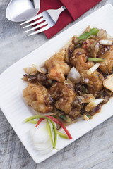 King size crispy chilli prawns