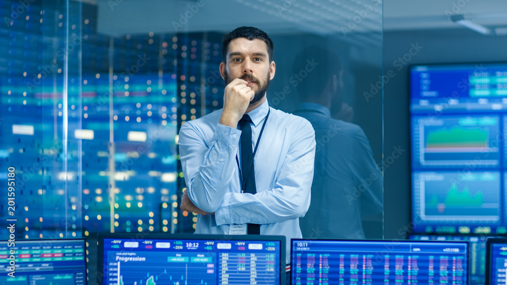 Aufkleber stock market top trader thinking hard on selling stocks at the best time. behind him people working 
