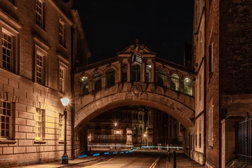 Photo sur Plexiglas Pont des Soupirs The romantic Bridge of Sighs in Oxford at night - 3