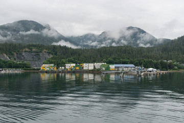 Fototapeta na wymiar Scenery in a small Alaskan port in the Pacific Northwest. 