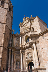 Fototapeta na wymiar Portal Kathedrale von Valencia, el Migueleto, Hochformat