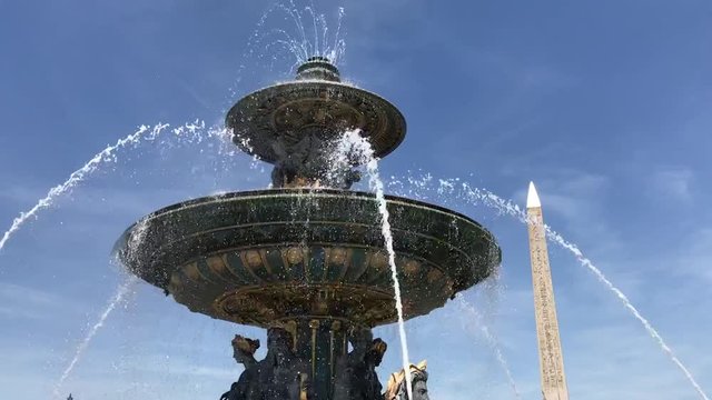 Fontaine des Mers de la Place de la Concorde &agrave; Paris