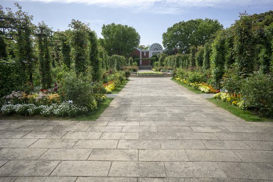 洋風庭園 の画像 1 9 件の Stock 写真 ベクターおよびビデオ Adobe Stock