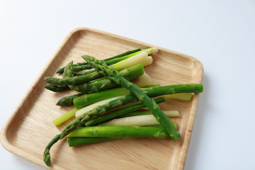 茹でたアスパラガス