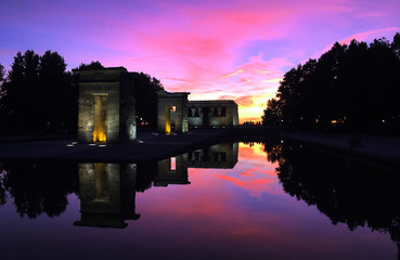 sunset of templo de debod