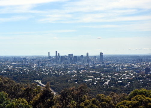 The panoramic view of Brisbane from Mt-Coot-Tha Lookout, Queensland, Australia
