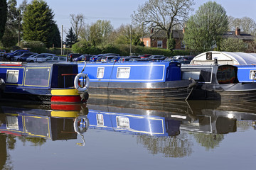 The amazing network of canals, junctions, locks and tunnels left over from the industrial revolution has a fascination all of its own.