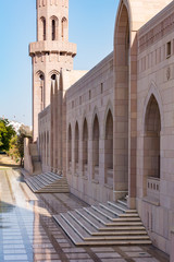Fototapeta na wymiar Große Sultan-Qabus-Moschee