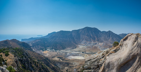 Nisyros Vulkan - Stefanos Krater Griechenland © Fabian Tober