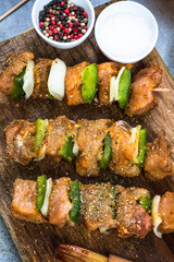 Mixed skewers with spieces and glaze