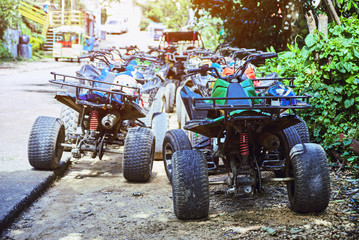 Obraz premium Group of ATV on the road