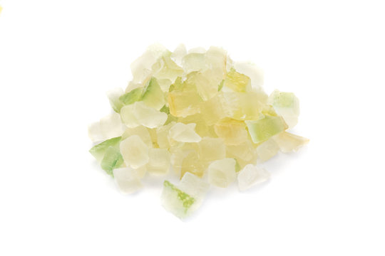 Zitronat isoliert freigestellt auf wei&szlig;en Hintergrund, Freisteller