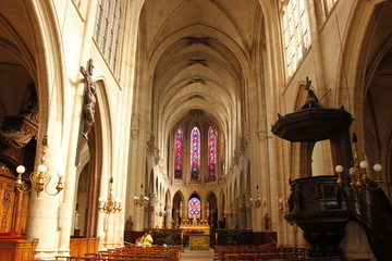 Nef de l'église Saint-Germain-l'Auxerrois à Paris