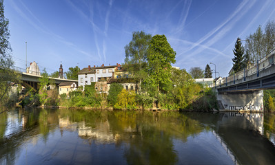 Uferbebauung an der Nidda in Frankfurt-Eschersheim