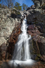 Fototapeta na wymiar Ozark Waterfall