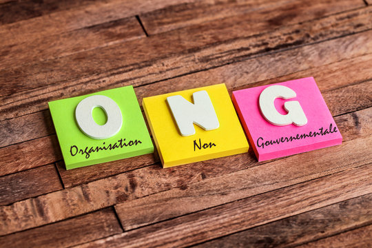 post-it acronyme : ONG