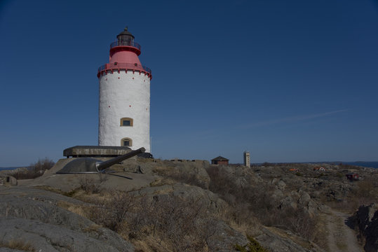 Landsort most southern point in Stockholm archipelago lighthouse, pilots and a history as a point of defense since hundreds of years. Today bird watching and recreation.
