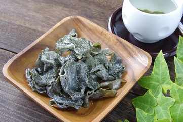 メカブ茶　海藻