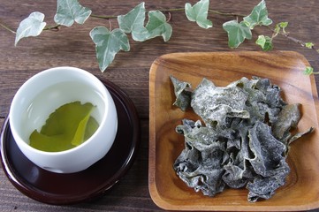 メカブ茶　海藻