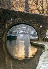 Fototapeta na wymiar rochdale canal hebden bridge