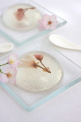 ぷるぷる桜ゼリー