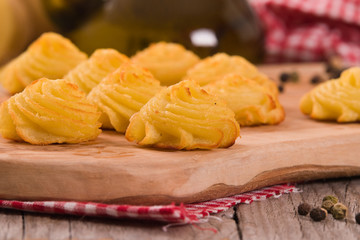 Duchess potatoes. 