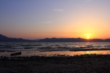 田沢湖　夕日