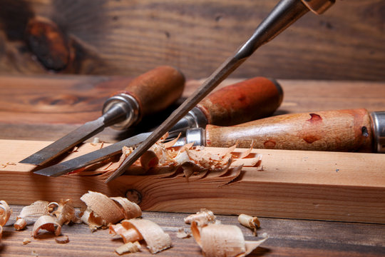 Formones en el taller