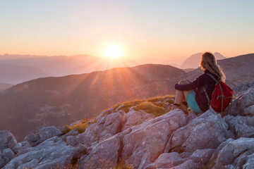 Sonnenaufgang am Berg