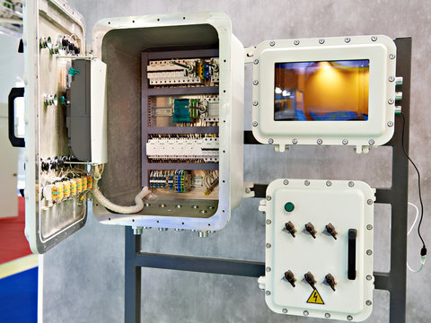Explosion-proof box for electrical equipment